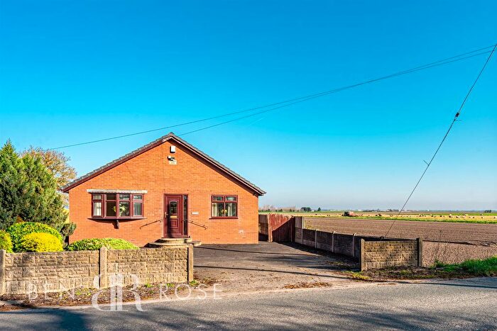 3 Bedroom Detached Bungalow For Sale In Marsh Road, Banks, Southport, PR9