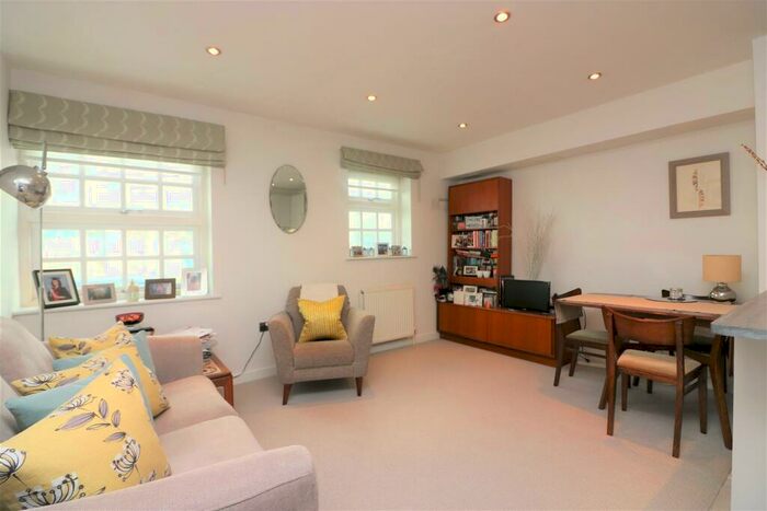 1 Bedroom Apartment To Rent In Bellmaker Court, St Pauls Way, London, E3