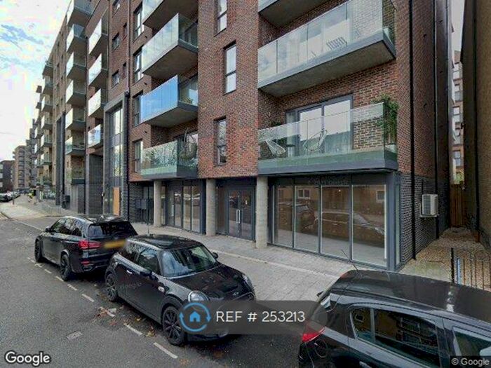 2 Bedroom Flat To Rent In Sacrist Apartments, Barking, IG11