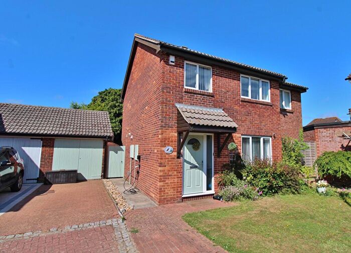 4 Bedroom Detached House For Sale In Puffin Crescent, Stubbington, PO14