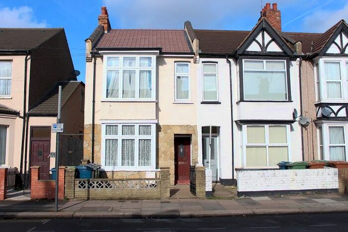 1 Bedroom Flat To Rent In Graham Road, Harrow, HA3