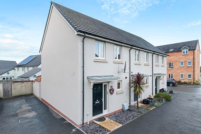 2 Bedroom End Of Terrace House For Sale In Claypits Road, Roundswell, Barnstaple, Devon, EX31