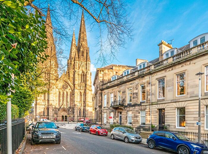 3 Bedroom Flat To Rent In Lansdowne Crescent, Edinburgh, EH12