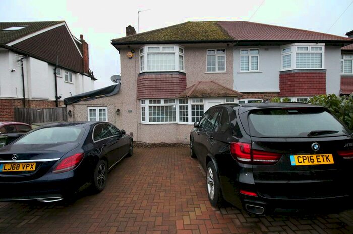 5 Bedroom Semi-Detached House To Rent In London Road, Surrey, KT17