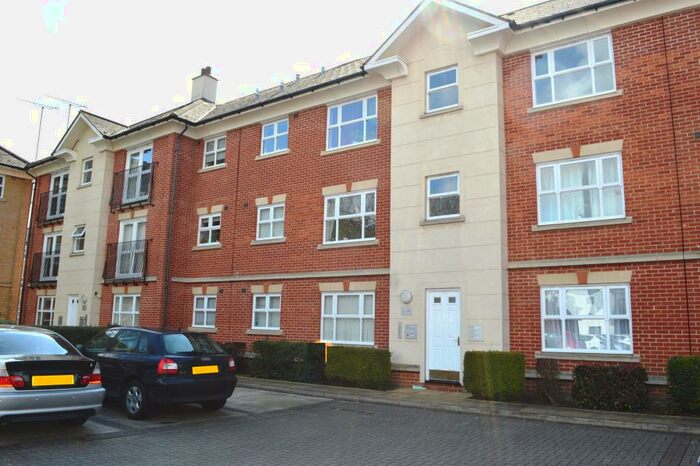 1 Bedroom Flat To Rent In Stapleford Close, Chelmsford, CM2