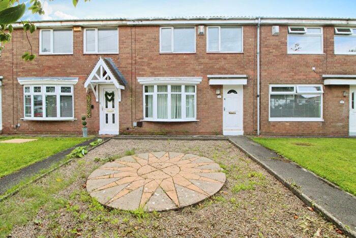 3 Bedroom Terraced House For Sale In Holystone Avenue, Blyth, NE24