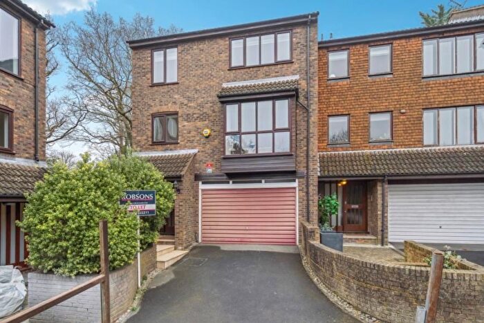 4 Bedroom Town House To Rent In Ashbourne Square, Northwood, HA6