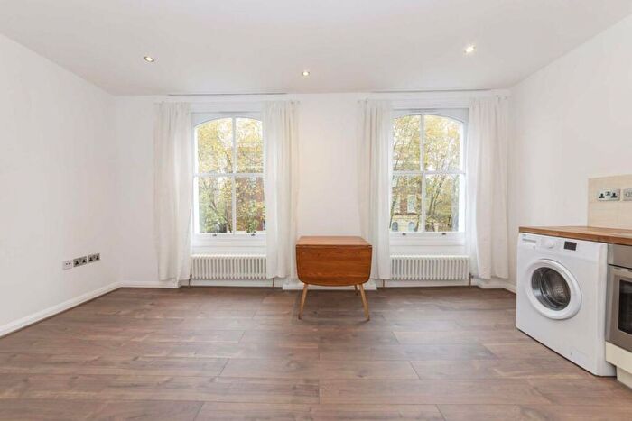 1 Bedroom Flat To Rent In City Road, London, EC1V