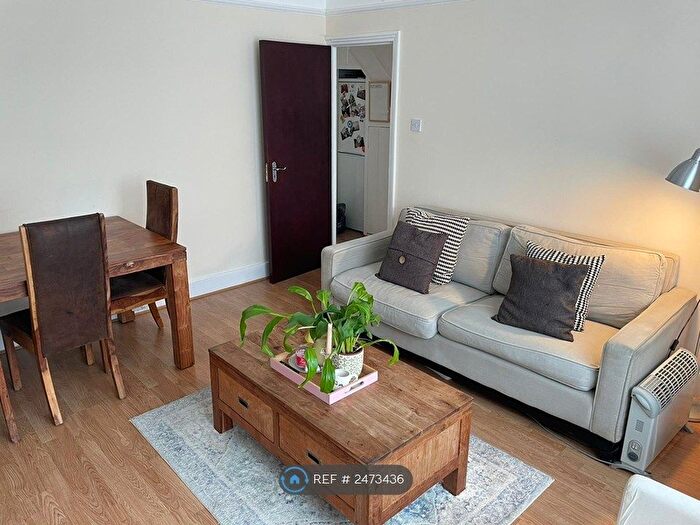 3 Bedroom Terraced House To Rent In Mannock Road, London, N22