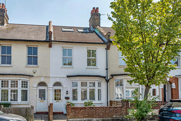 4 Bedroom Terraced House For Sale In Heather Road, Lee, SE12