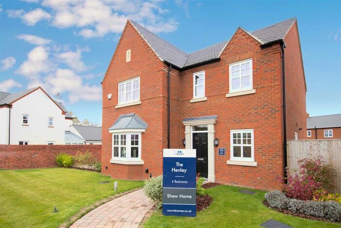 4 Bedroom Detached House For Sale In Ampthill Road, New Wixams, Bedford, MK45