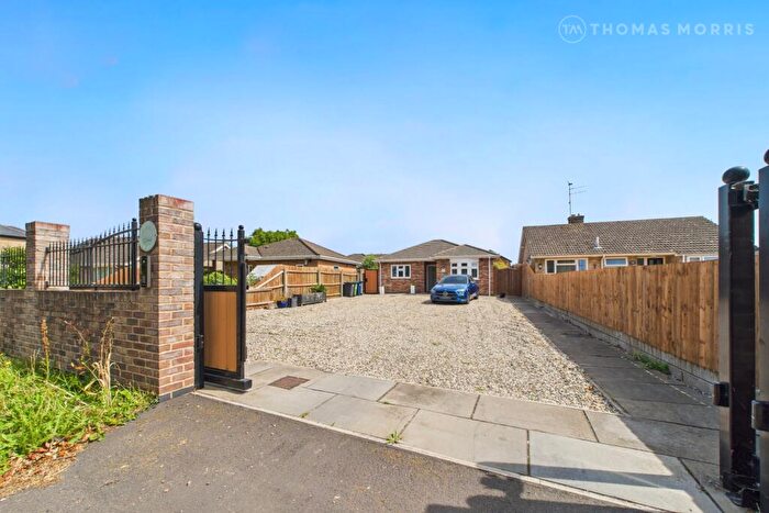 3 Bedroom Bungalow For Sale In Parkhall Road, Somersham, Huntingdon, Cambridgeshire, PE28