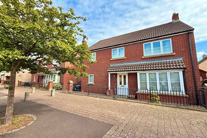 4 Bedroom Detached House For Sale In Worle Moor Road, Weston Village - Great Room Sizes, BS24
