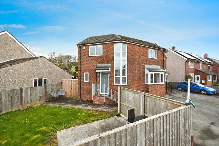 3 Bedroom Semi-Detached House For Sale In Harris Road, Buxton, Derbyshire, SK17