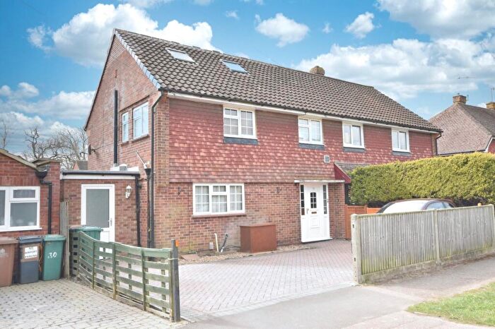 4 Bedroom Semi-Detached House For Sale In Crescent Way, Horley, RH6
