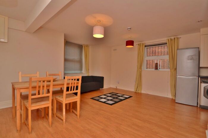1 Bedroom Flat To Rent In Brookfield Avenue, Leeds, LS8