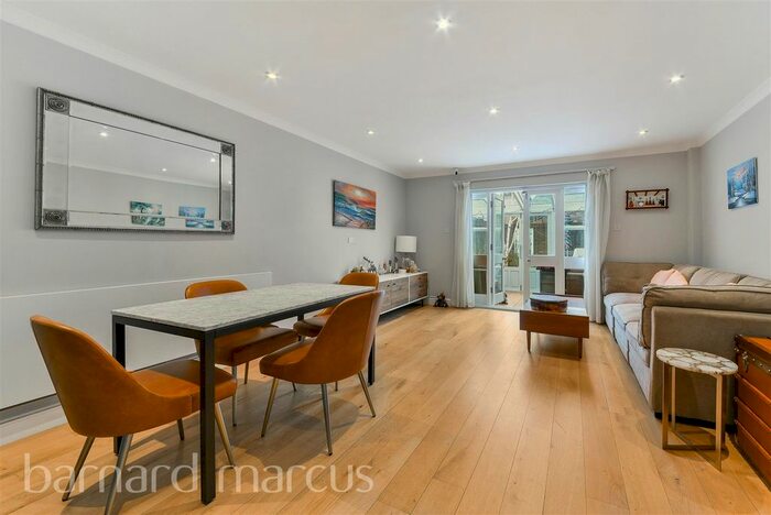 3 Bedroom End Of Terrace House To Rent In Vanderbilt Villas, Sterne Street, London W12