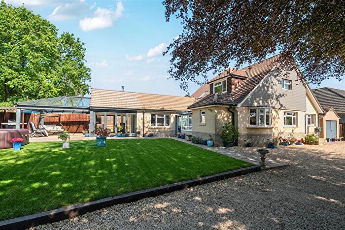 4 Bedroom Detached Bungalow For Sale In South Drove, Broadmayne, Dorchester, DT2