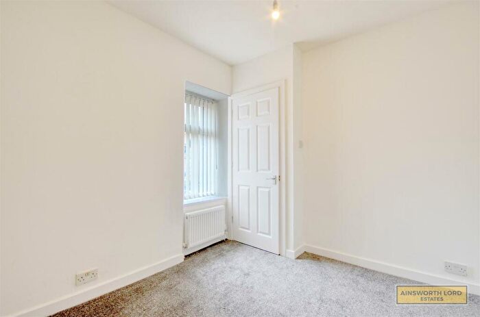 Studio To Rent In Duckworth Street, Darwen, BB3