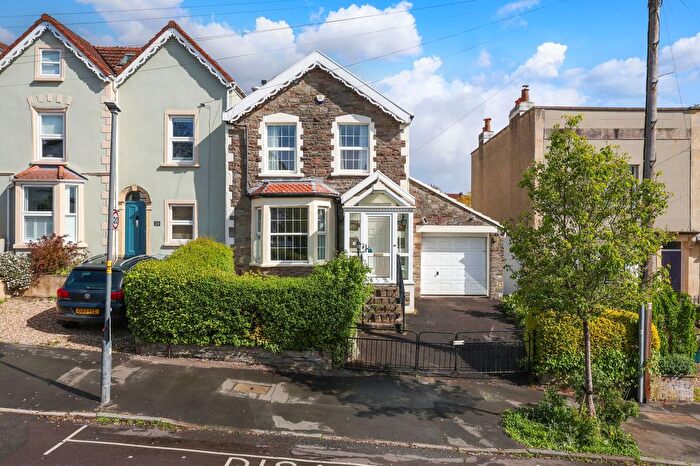 3 Bedroom Semi Detached House For Sale In Egerton Road, Bristol, BS7