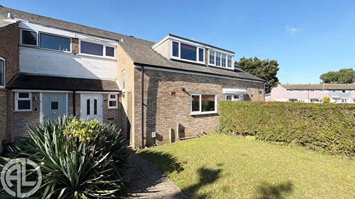 3 Bedroom Terraced House For Sale In Lannock, Letchworth Garden City, SG6
