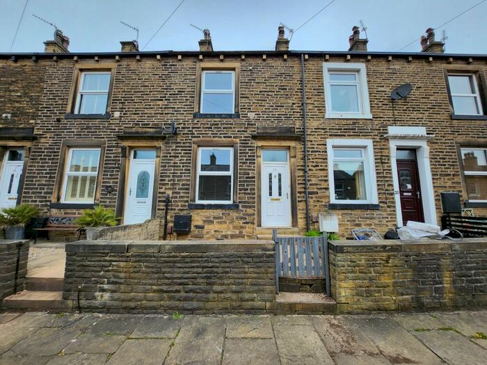 2 Bedroom Terraced House To Rent In Cheltenham Place, Halifax, HX3