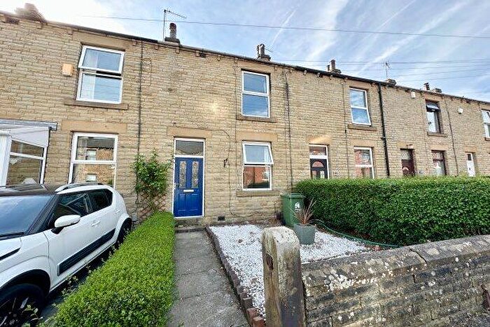 2 Bedroom Property To Rent In Springstone Avenue, Ossett, WF5