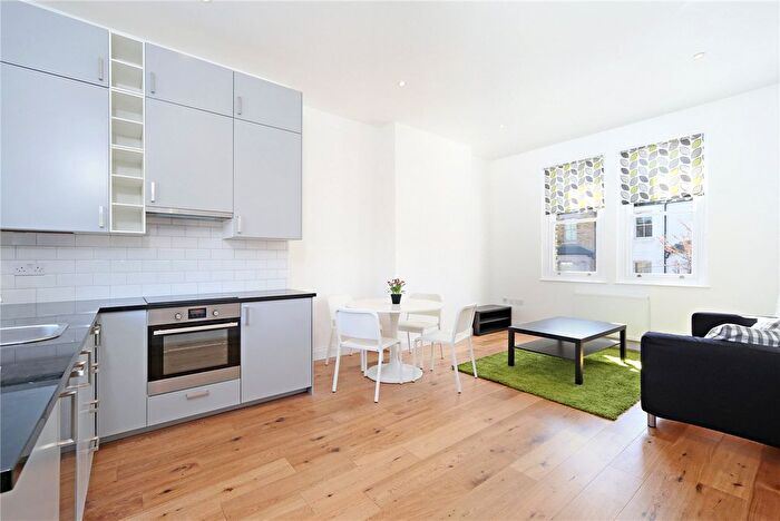 1 Bedroom Flat To Rent In Hetley Road, London, W12