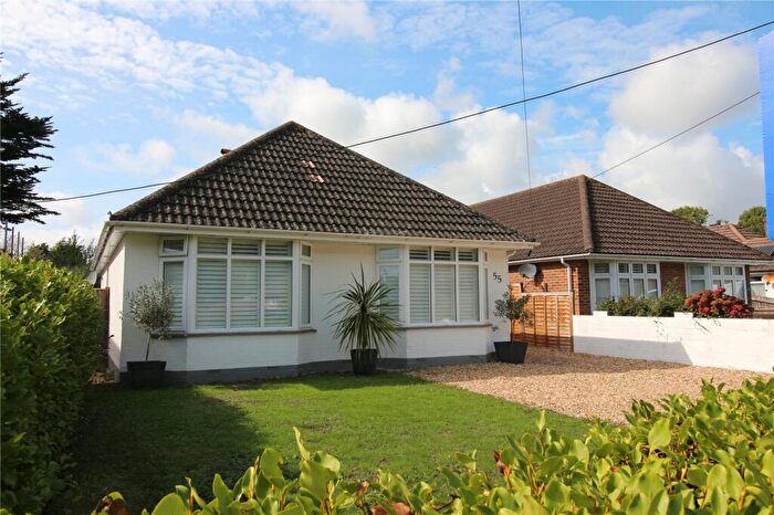 4 Bedroom Bungalow For Sale In Kennard Road, New Milton, Hampshire, BH25