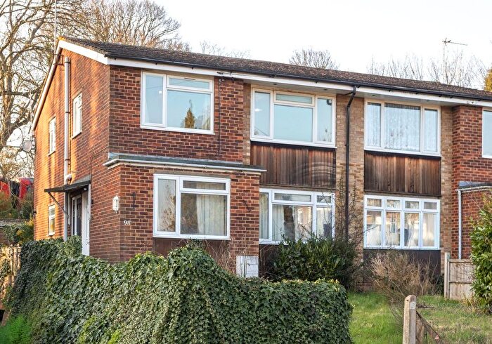 2 Bedroom Flat For Sale In Orpin Road, Merstham, Redhill, Surrey, RH1