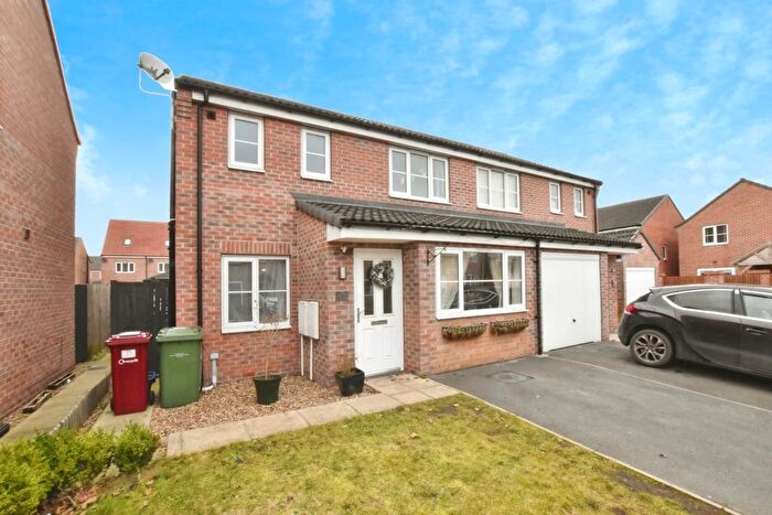 4 Bedroom Semi-Detached House For Sale In Woodside Drive, Scunthorpe, DN17