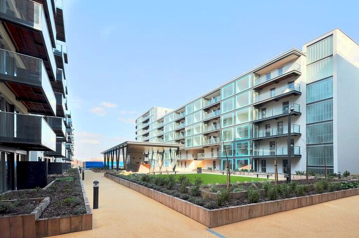 1 Bedroom Flat To Rent In Station Approach, Hayes, UB3