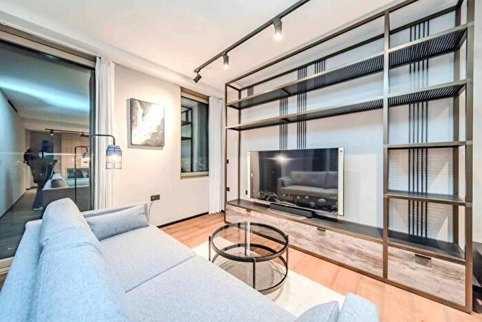 1 Bedroom Flat To Rent In Stage Apartments, Hewett Street, EC2A