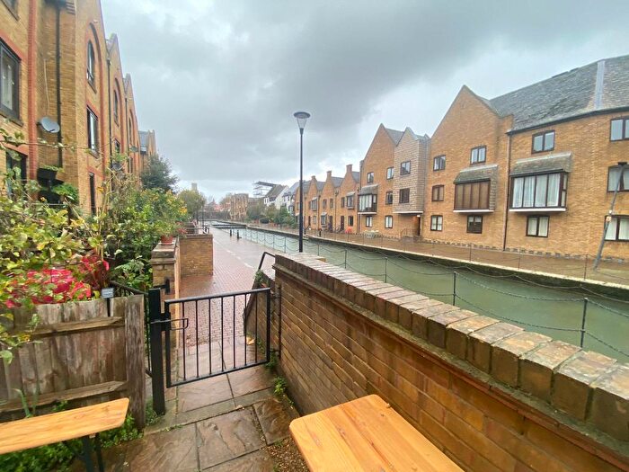 5 Bedroom Terraced House To Rent In Fowey Close, London, E1W