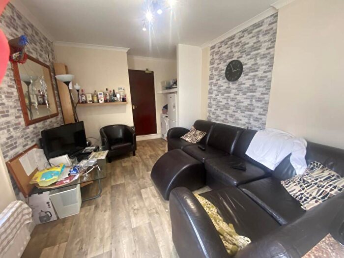 6 Bedroom House To Rent In Alfred Street, Roath, CF24