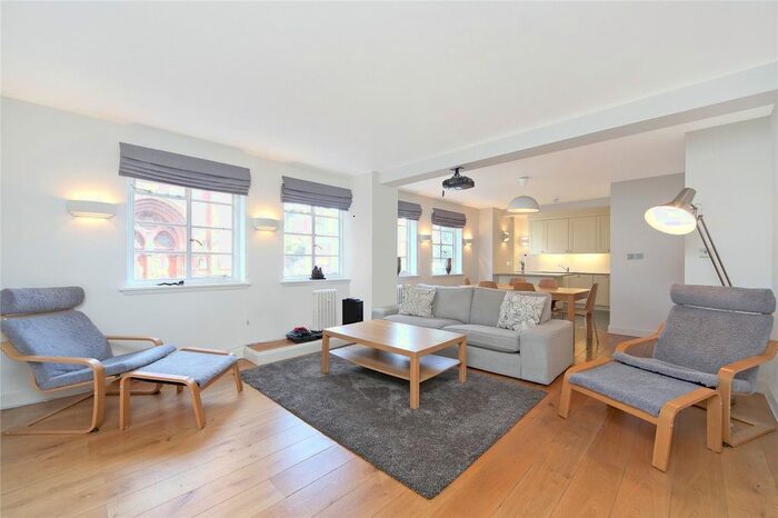 4 Bedroom Flat To Rent In Lancaster Close, - St. Petersburgh Place, Bayswater, London, W2