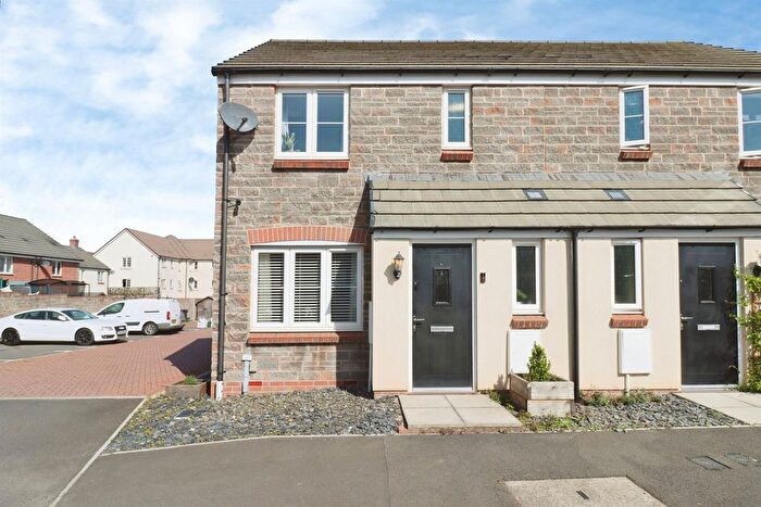 3 Bedroom Semi Detached House For Sale In Burdock Road, Emersons Green, Bristol, BS16