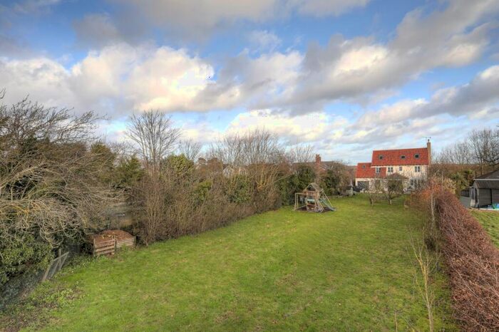 6 Bedroom Detached House For Sale In Coggeshall Road, Kelvedon, CO5