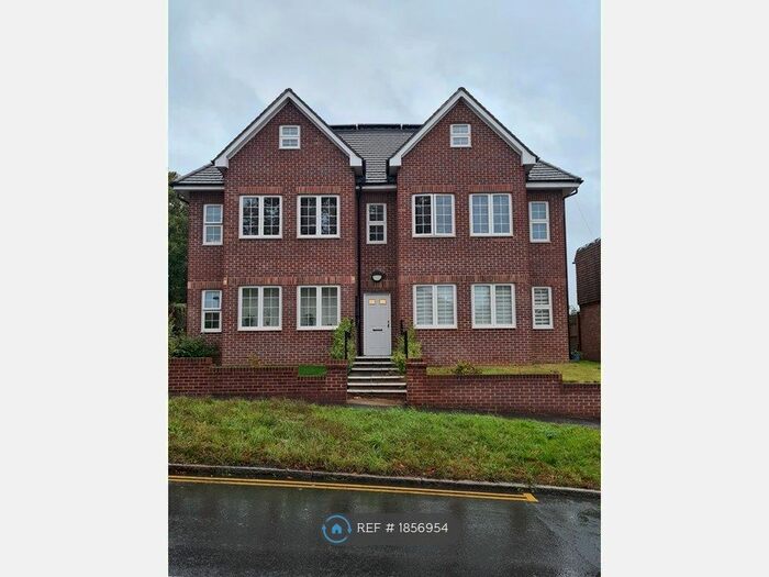 2 Bedroom Flat To Rent In Redstone Apartments, South Croydon, CR2