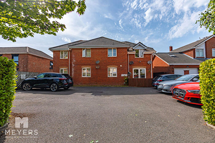 2 Bedroom Flat For Sale In Beechwood House, /, Kinson Road, Bournemouth, BH10