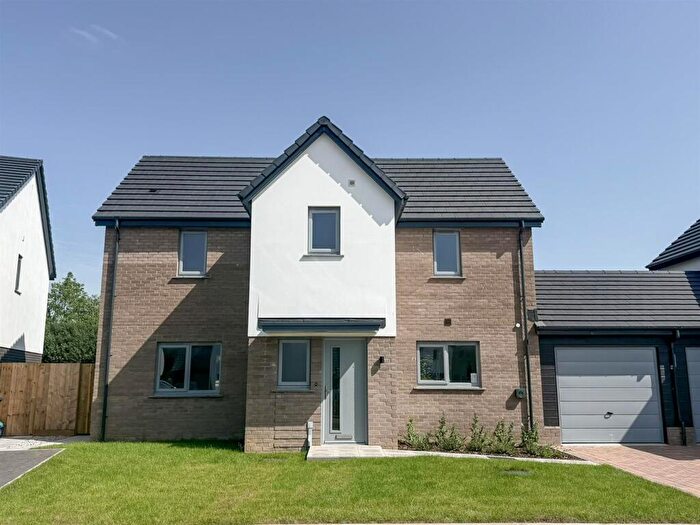 3 Bedroom Detached House For Sale In Long Close, Landkey, Barnstaple, EX32