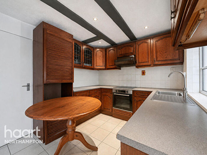 3 Bedroom Terraced House For Sale In Chadwick Gardens, Northampton, NN5