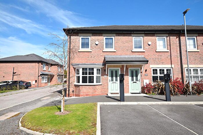 3 Bedroom End Of Terrace House For Sale In Spindle Close, Macclesfield, SK11