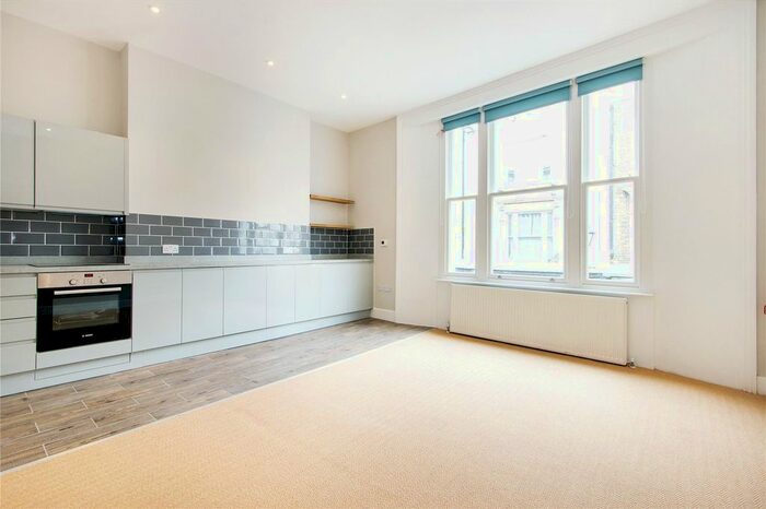 2 Bedroom Flat To Rent In Mare Street, Hackney, London, E8
