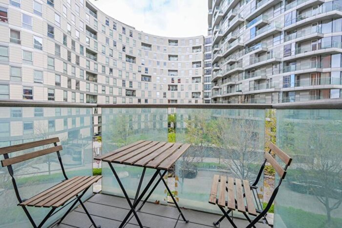 1 Bedroom Flat For Sale In Michigan Building, Canary Wharf, London, E14