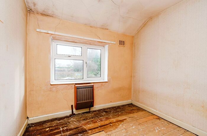 3 Bedroom Terraced House For Sale In Kent Street, Walsall, West Midlands, WS2