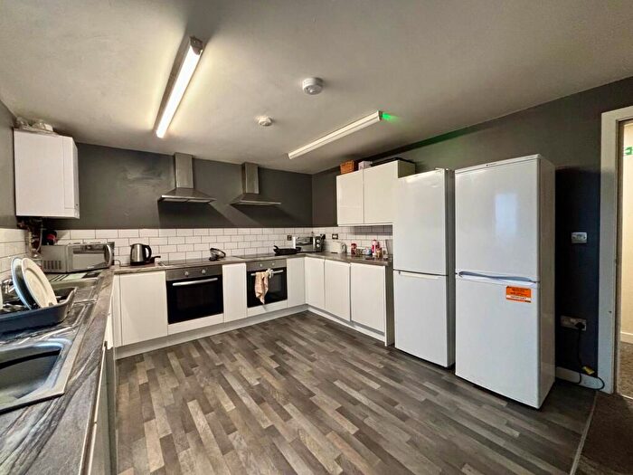 1 Bedroom Property To Rent In Colliery Road, Church Gresley, Swadlincote, DE11