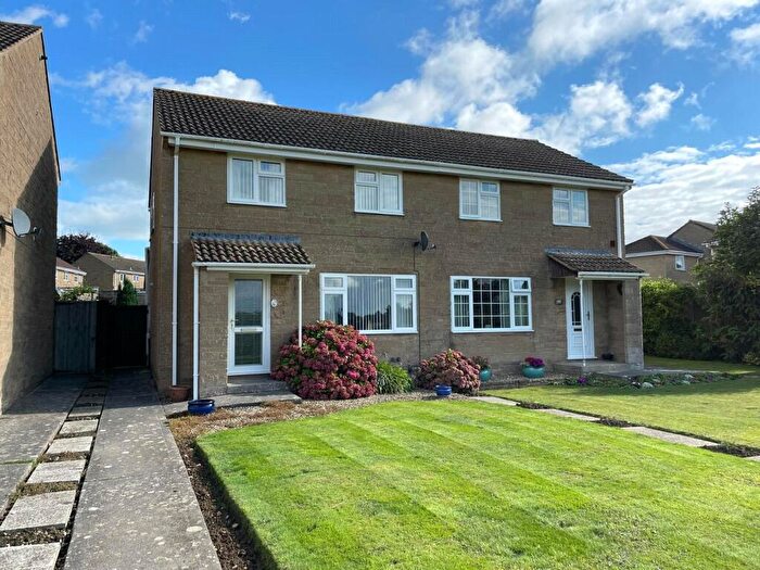 3 Bedroom Semi-Detached House For Sale In Woodforde Green, Castle Cary, BA7