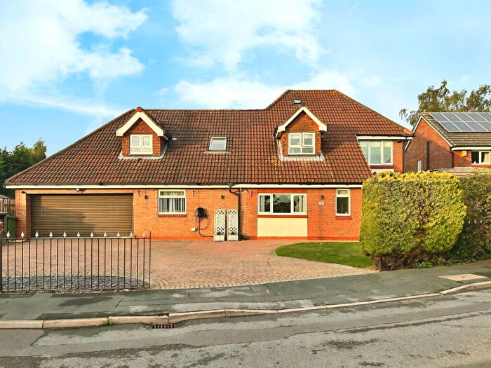 6 Bedroom Detached House For Sale In Harthill Avenue, Leconfield, Beverley, HU17