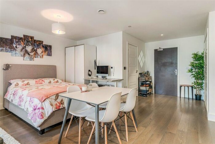 1 Bedroom Apartment For Sale In Regent Place, Sycamore Road, Amersham, Buckinghamshire, HP6